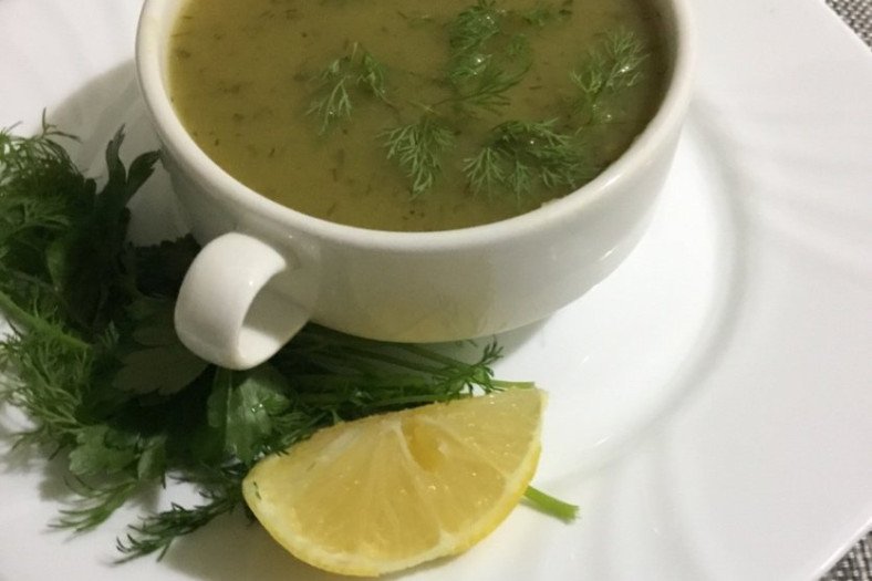 Ekşili Otlu Lahana Çorbası