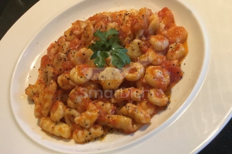 Niyokki Patates Makarnası