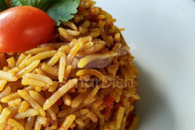 Domatesli Salma Pilav