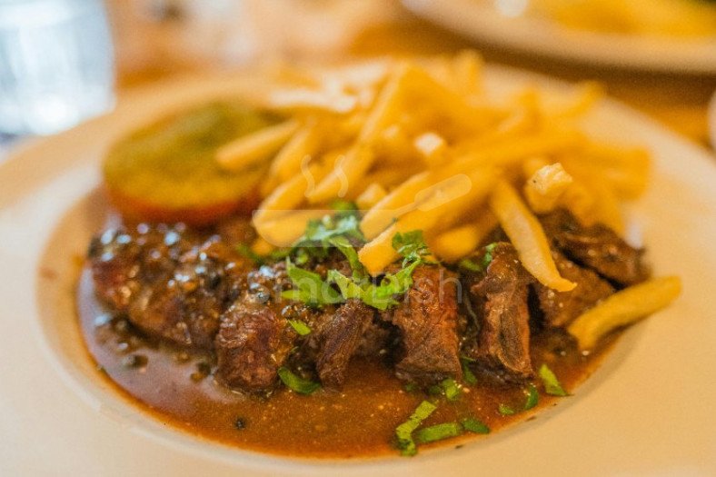 Gravy Soslu Mantarlı Et Sote