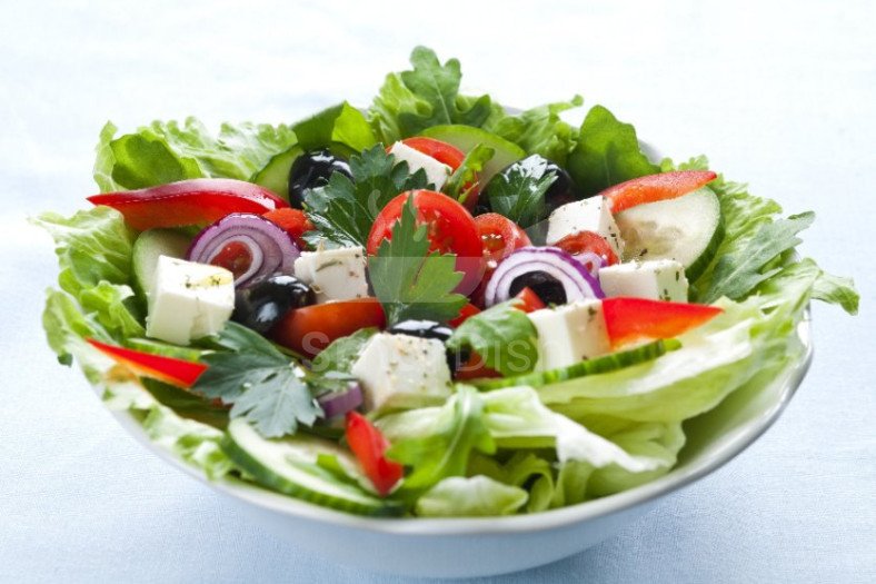 Keçi Peynirli Roka Salatası